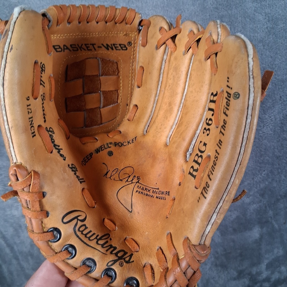 Rawlings Youth Baseball Glove RBG 36JR 9.5" Right Hand Throw Mark McGwire Tan